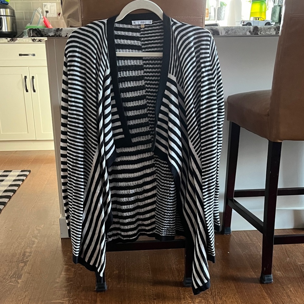 Sioni Monochrome Patterned Cardigan
